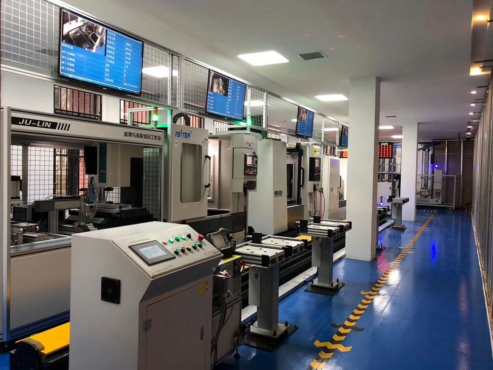 武大工業(yè)級(jí)人工智能生產(chǎn)線